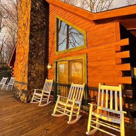 Spacious, Dog Friendly Cabin In Blowing Rock, Nc